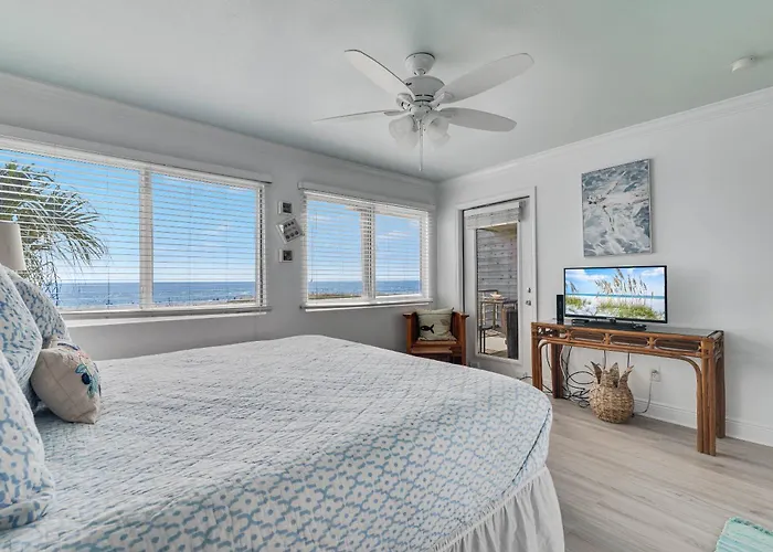 Needle Rush Point Unit B24 Holiday home Pensacola